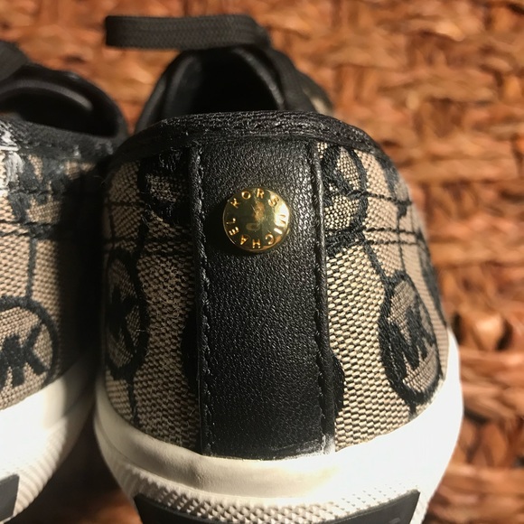 🟥SOLD🟥 - Picture 2 of 8